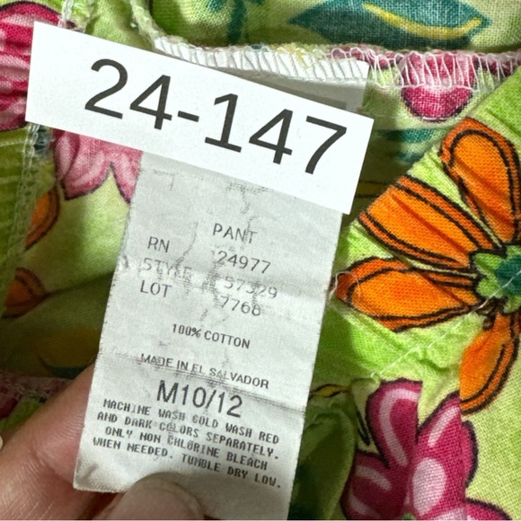 Bright Colorful Girls Floral Bermuda Cropped Bloomer Pant Tropical Sz M 8/10 - Picture 3 of 3